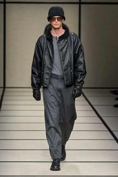 Look 37